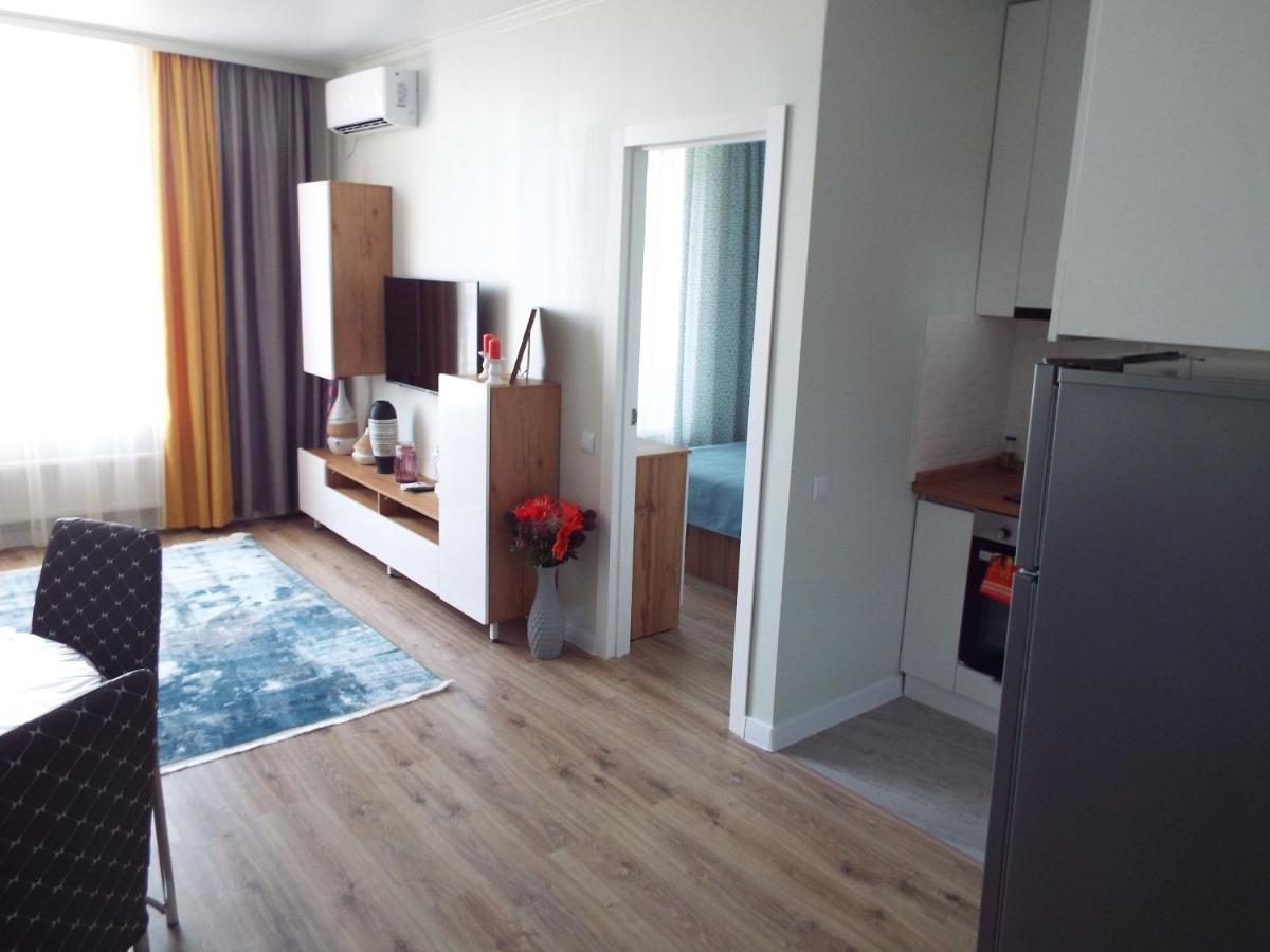Esil Plaza Apartment Астана Екстериор снимка