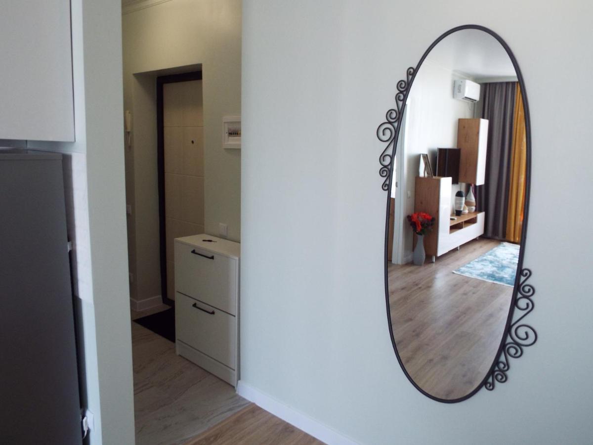Esil Plaza Apartment Астана Екстериор снимка