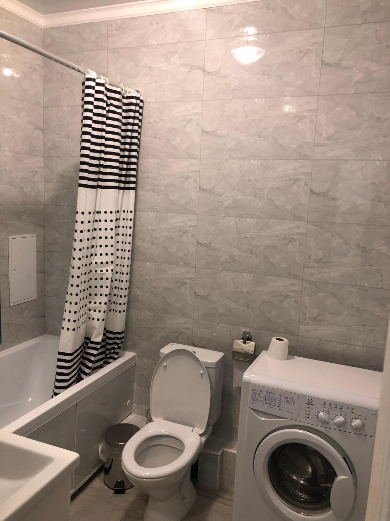 Esil Plaza Apartment Астана Екстериор снимка